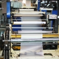 Su Geçirmez Mürekkep Püskürtmeli Şeffaflık Baskı Polyester Pet Film Rulosu A3 A4 Pozitif Serigrafi Baskı İçin 